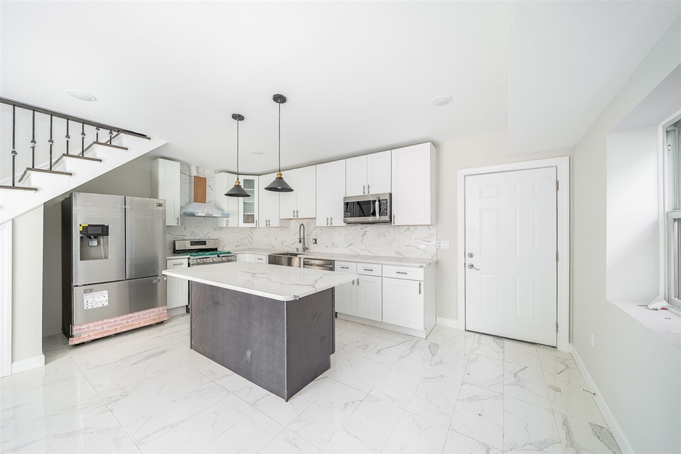 195 Lincoln St unit 1, Jersey City, NJ 07307 - photo 1