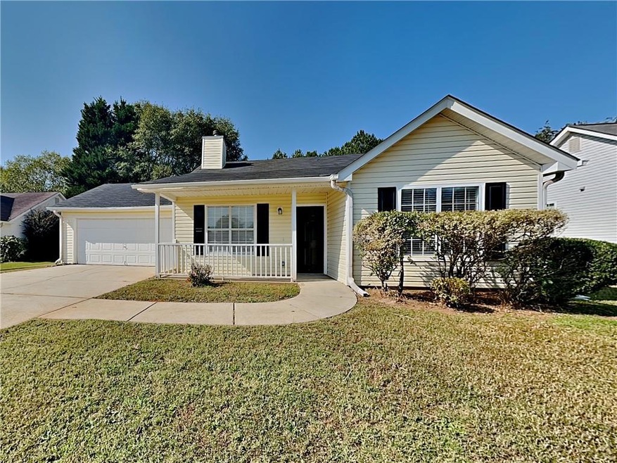 1041 Foxchase Dr, McDonough, GA 30253 - photo 1