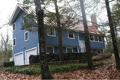 718 Aldrich St, Uxbridge, MA 01569 - photo 1