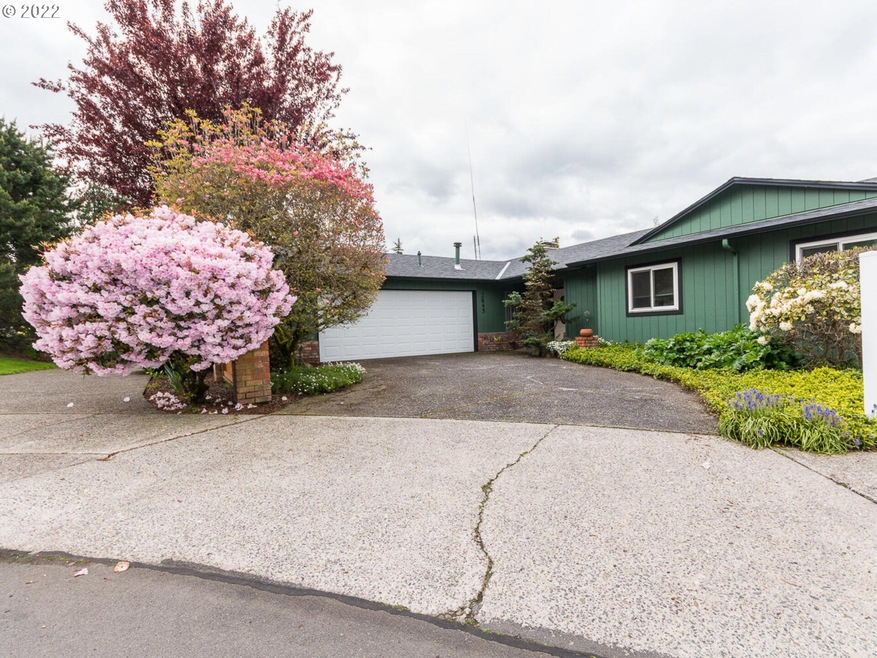 2845 NE 17th St, Gresham, OR 97030 - photo 1