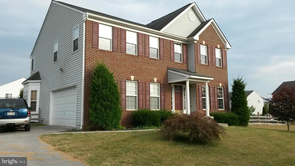 819 Chickamauga Dr, Harpers Ferry, WV 25425 - photo 1