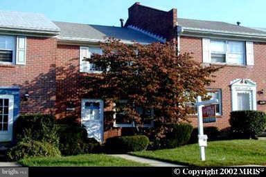 1170 Pelham Wood Rd, Parkville, MD 21234 - photo 1