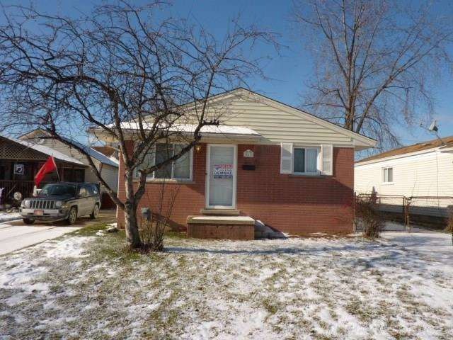 25677 Fern St, Roseville, MI 48066 - photo 1