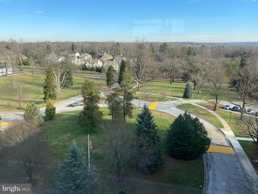 Radnor House unit 903, Bryn Mawr, PA 19010 - photo 1