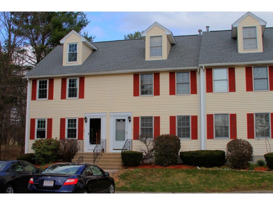 11 Wyndmere Dr unit 11, Londonderry, NH 03053 - photo 1