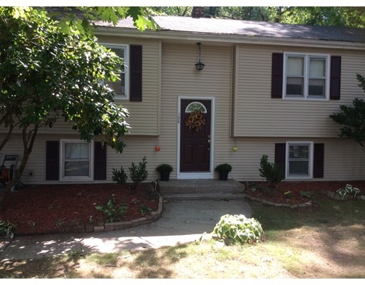 120 Wildwood Ave, Springfield, MA 01118 - photo 1