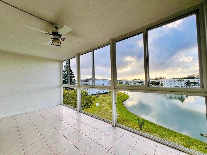 461 Wellington J, West Palm Beach, FL 33417 - photo 1