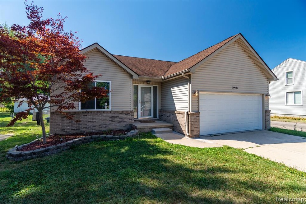 29837 Roy St, Roseville, MI 48066 - photo 1