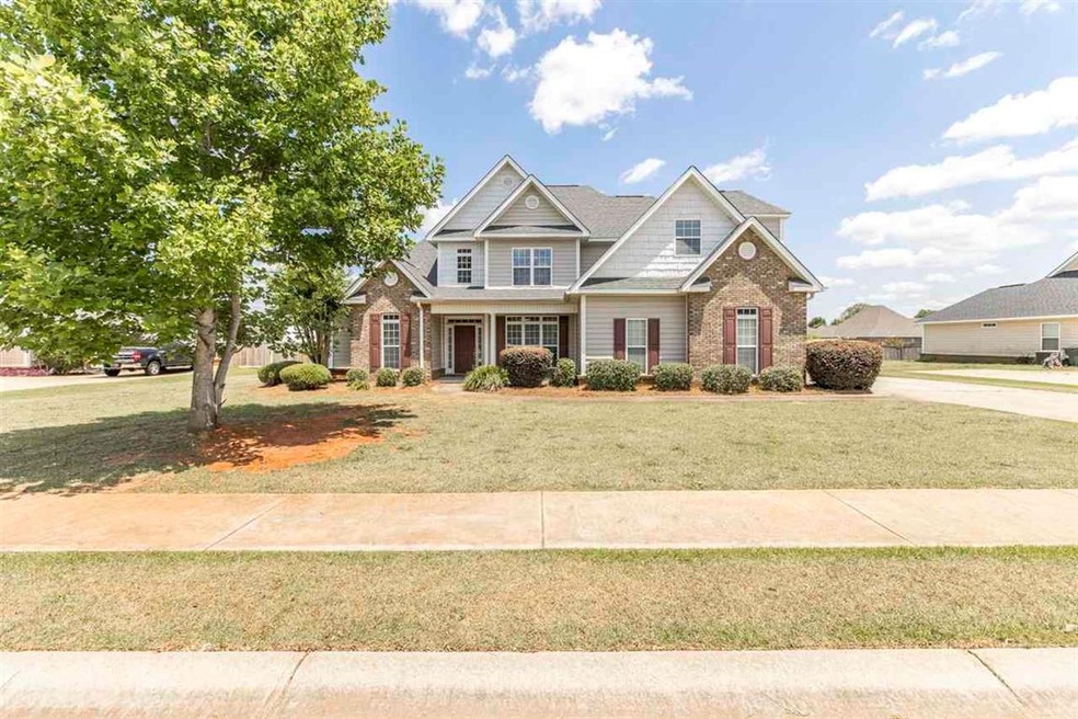 217 Lovorn Cir, Warner Robins, GA 31088 - photo 1