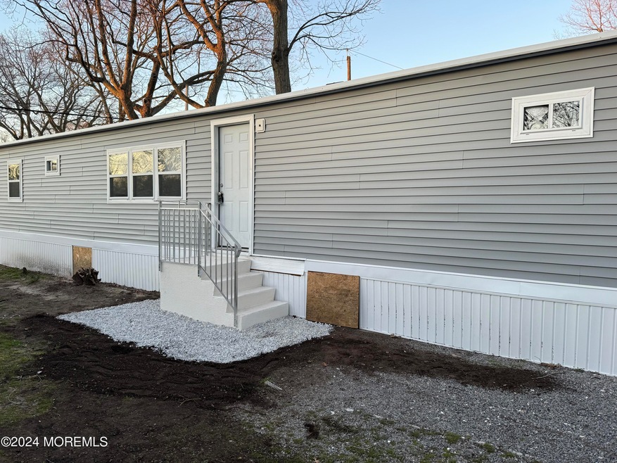 516 Washington St, Eatontown, NJ 07724 - photo 1