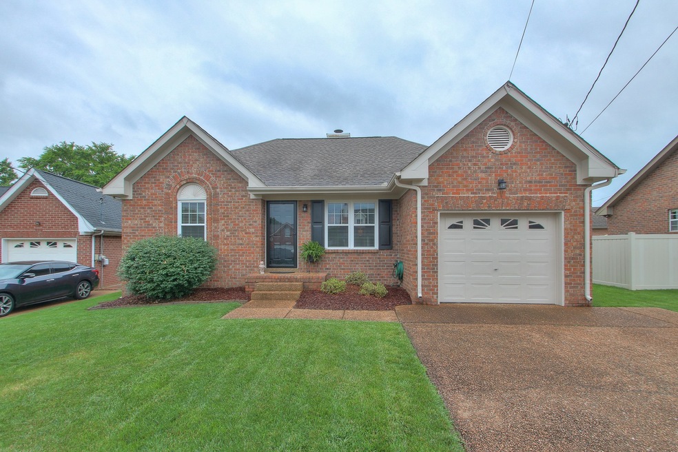 Sold $325,000 • Co-Listing Agent