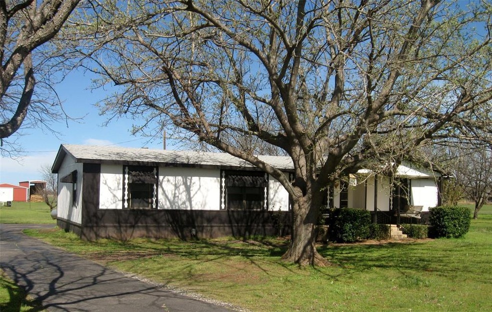 1941 Taylor Rd, Weatherford, TX 76087 - photo 1