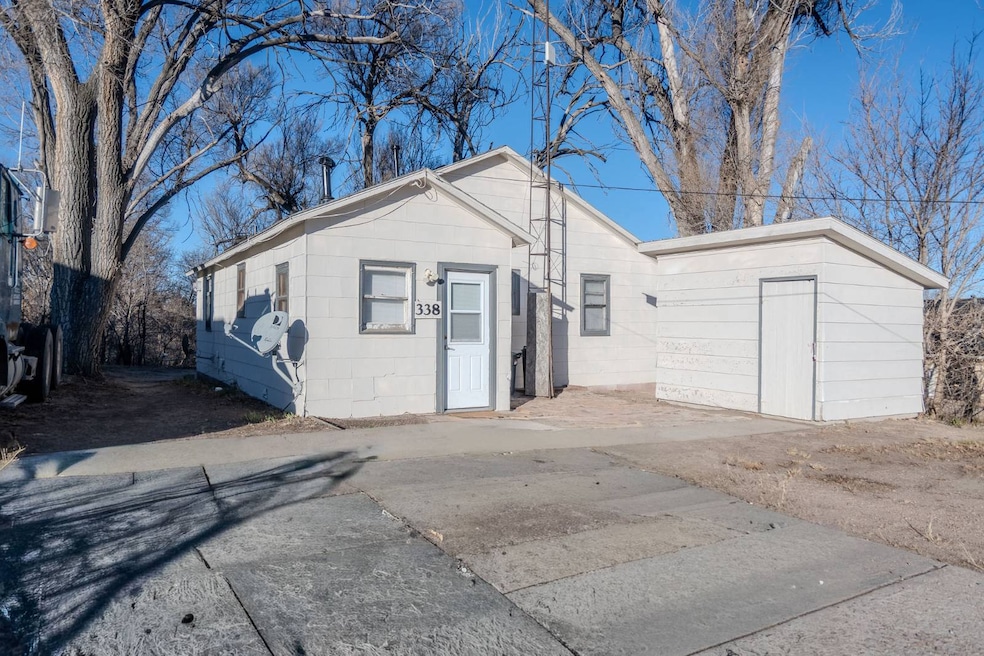 338 Elm St, Wray, CO 80758 - photo 1