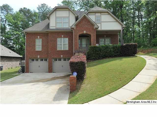 Welcome to 6350 Cove Lane!