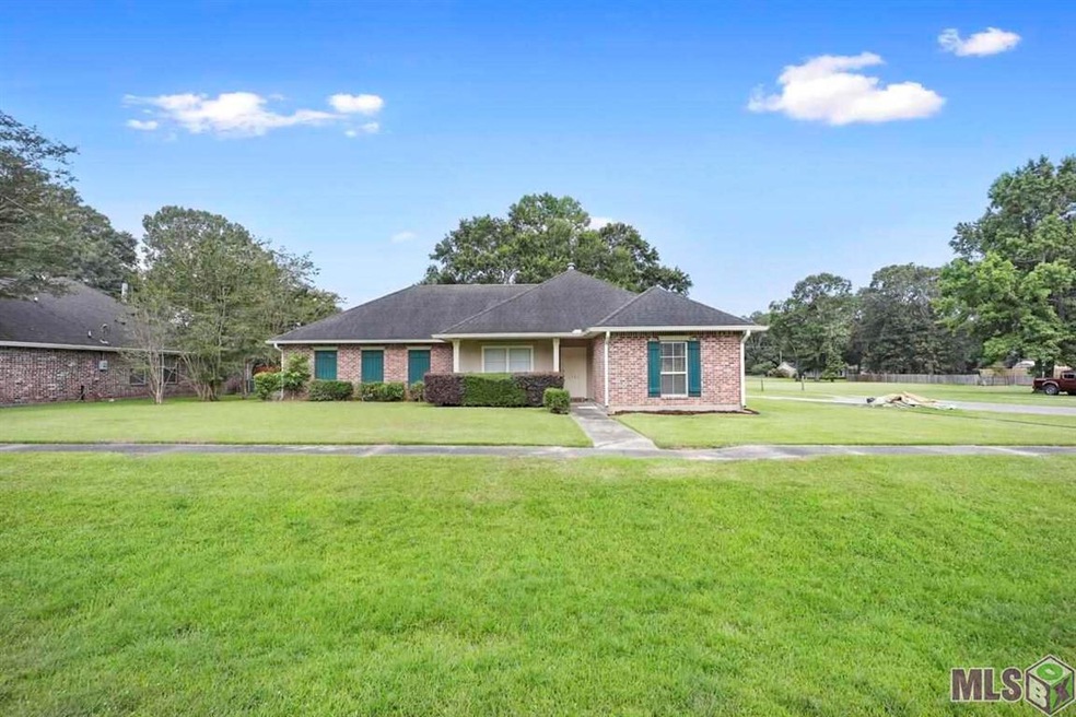 3787 Cedar St, Zachary, LA 70791 - photo 1