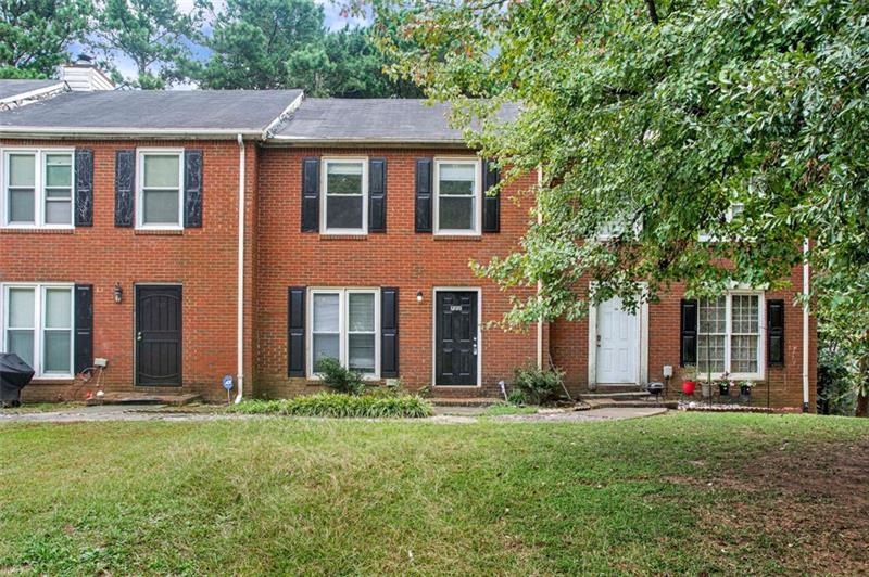 722 Redland Dr, Jonesboro, GA 30238 - photo 1