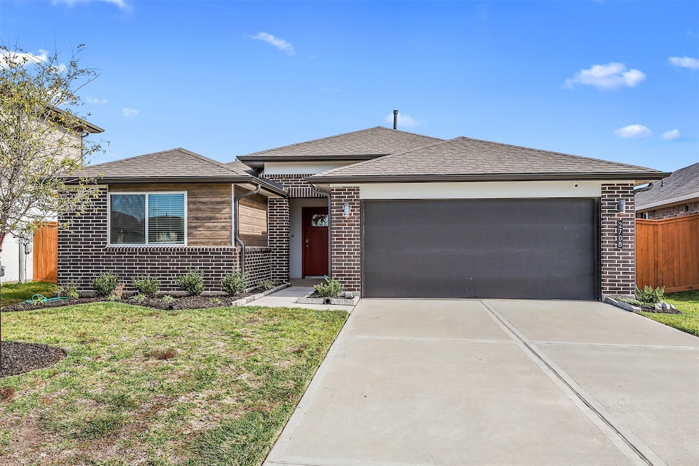 2708 Diamond Reef Ln, Texas City, TX 77568 - photo 1