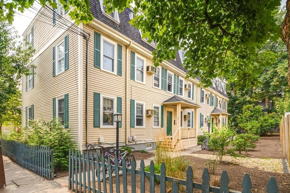 Sold $4,400,000 • Co-Listing Agent