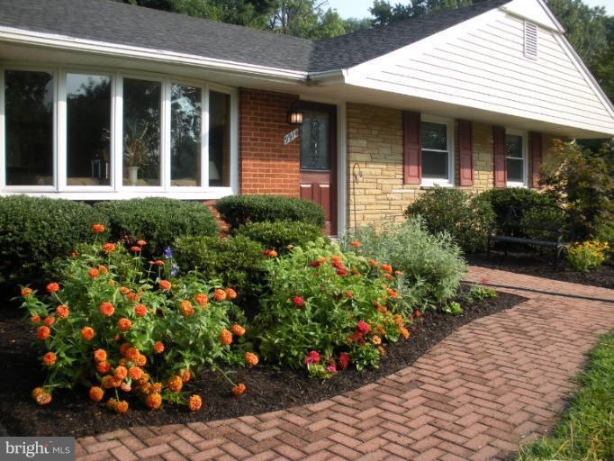 9914 Evergreen Ave, Columbia, MD 21046 - photo 1