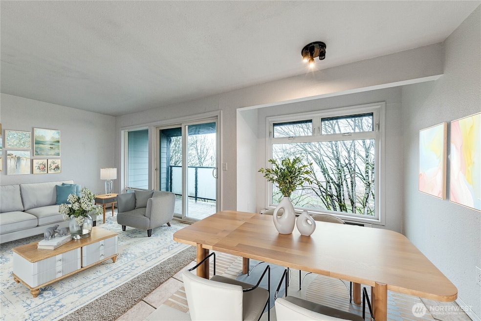 15152 65th Ave S unit 821, Tukwila, WA 98188 - photo 1