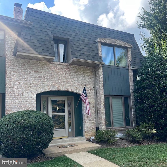 945 Putnam Blvd unit 102, Wallingford, PA 19086 - photo 1