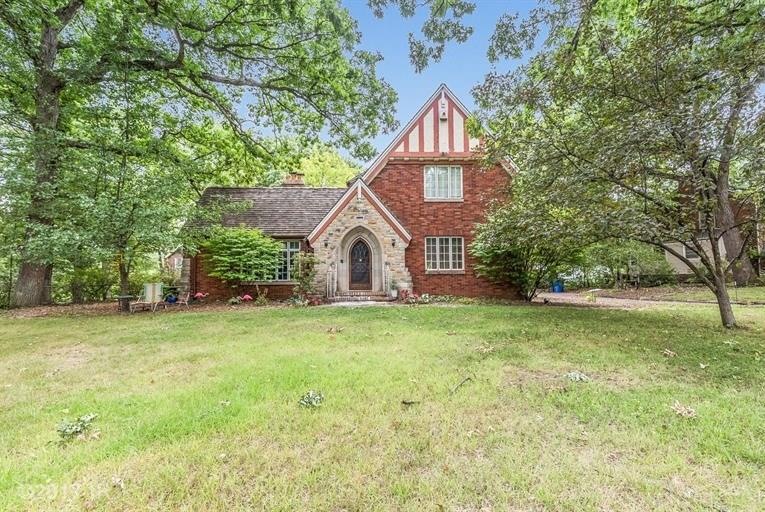 1166 Chautauqua Pkwy, Des Moines, IA 50314 - photo 1