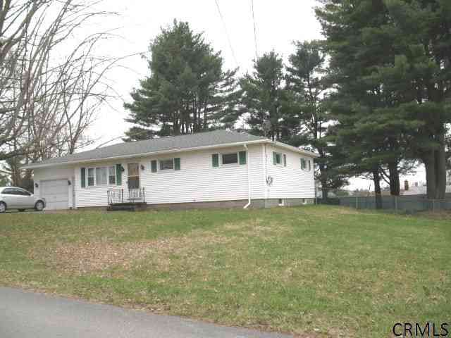 111 Mckinley Ave, Johnstown, NY 12095 - photo 1