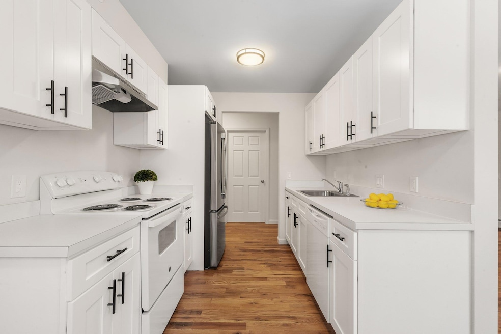 3 Woods End Cir unit N, Peekskill, NY 10566 - photo 1