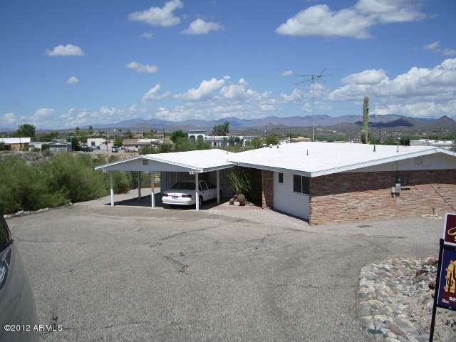 Darling home, horse property, furnished!