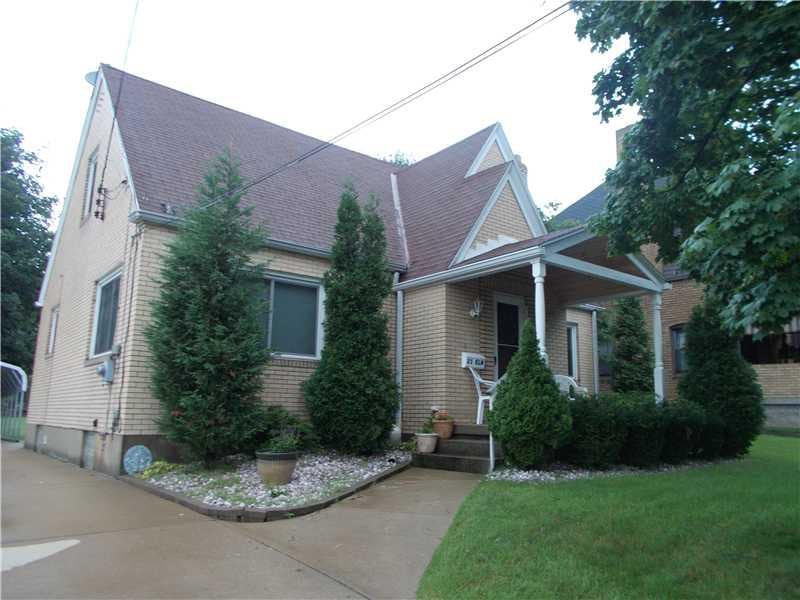 21 Elm St, Midland, PA 15059 - photo 1