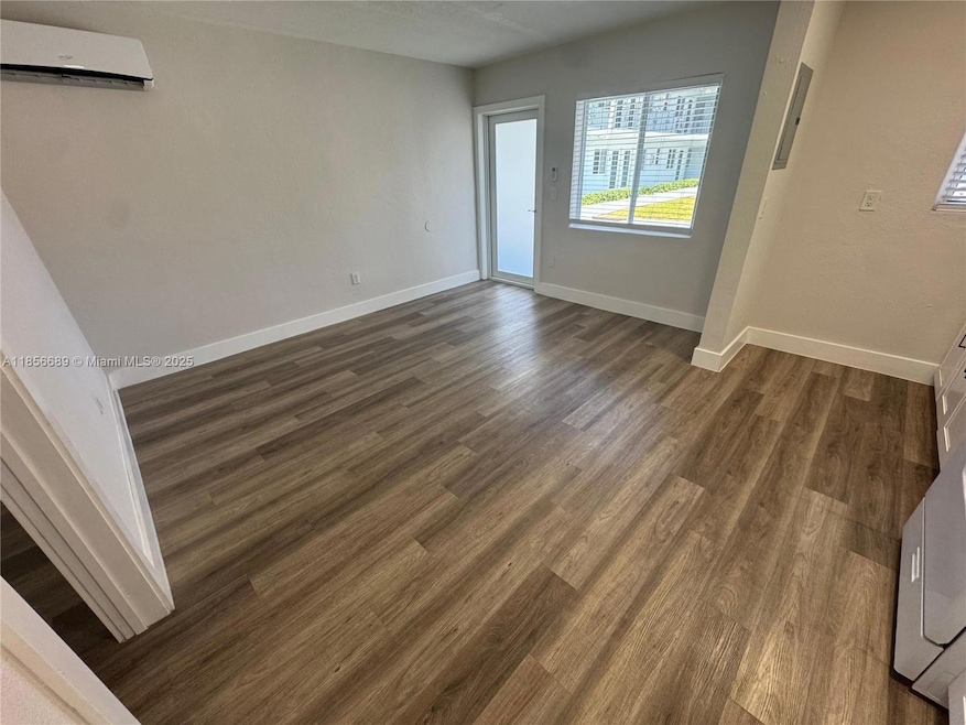 25 W 6th St unit 2, Hialeah, FL 33010 - photo 1