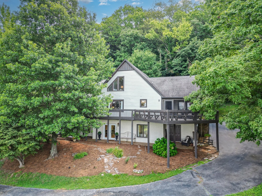 Sold $960,000 • Co-Listing Agent