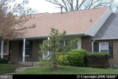 14912 Laurel Oaks Ln, Laurel, MD 20707 - photo 1