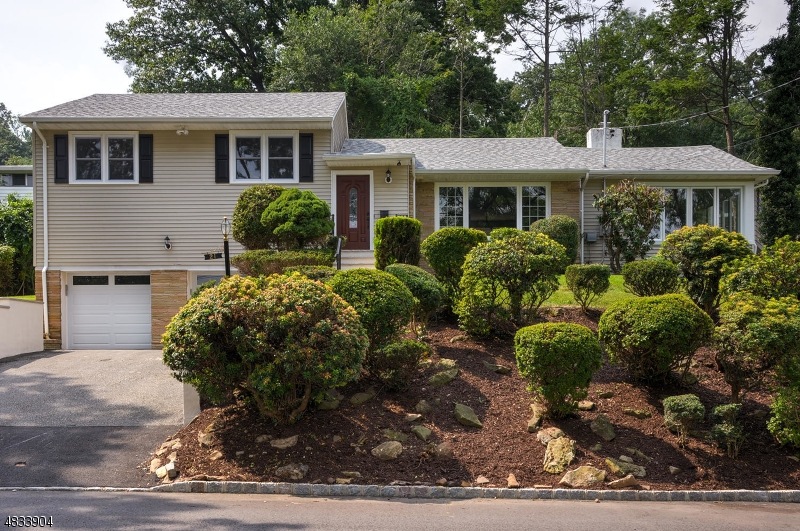 21 Devon Dr, West Orange, NJ 07052 - photo 1