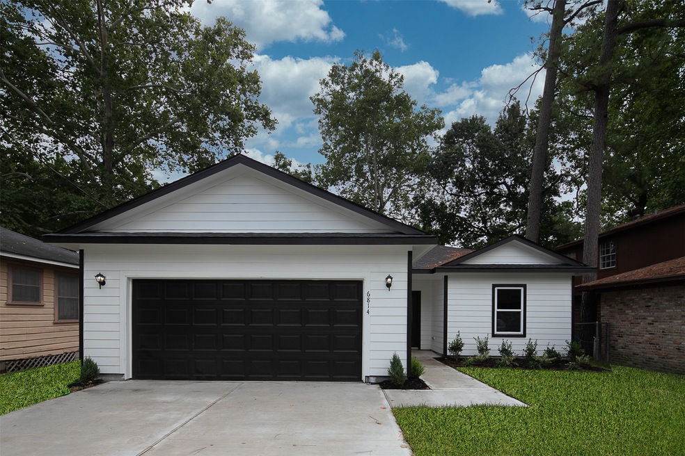 6814 Bethune Dr, Houston, TX 77091 - photo 1