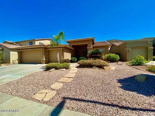 25407 N Hackberry Dr, Phoenix, AZ 85083 - photo 1