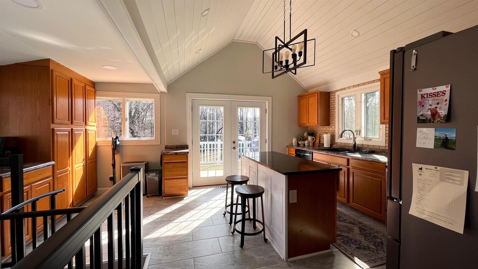 3 Woodland Ave, Seabrook, NH 03874 - photo 1