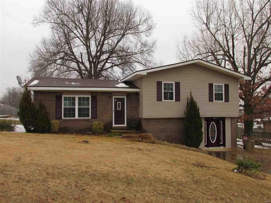 2612 Bedoll Ave, Poplar Bluff, MO 63901 - photo 1