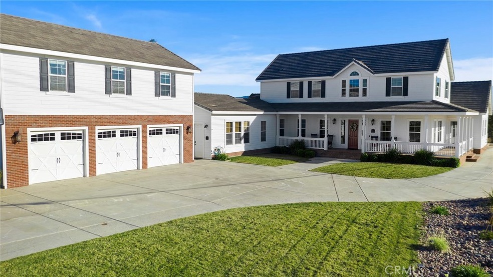 Sold $1,395,000 • Co-Listing Agent