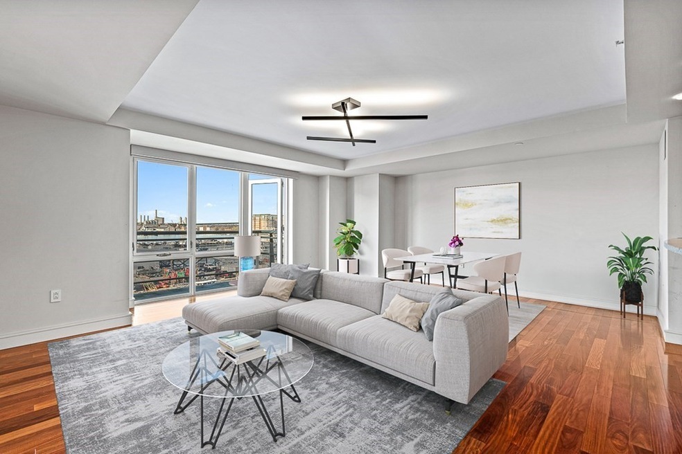 3 Battery Wharf unit 3501, Boston, MA 02109 - photo 1