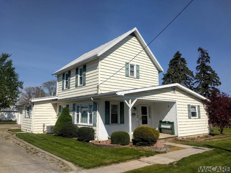 211 Center St, Columbus Grove, OH 45830 - photo 1