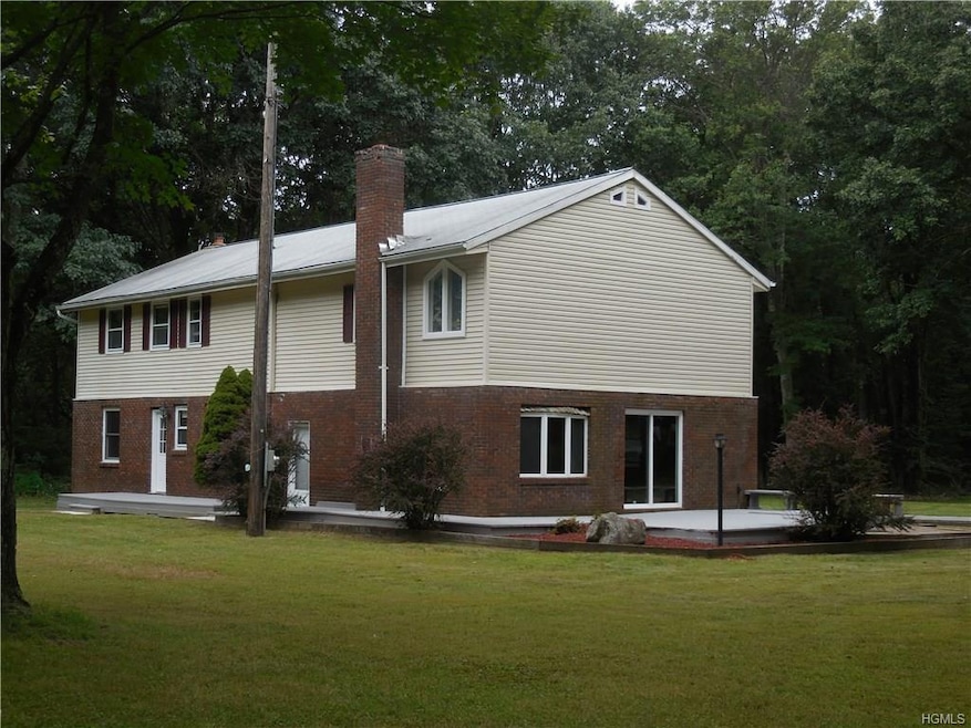 20 Penny Ln, Highland, NY 12528 - photo 1