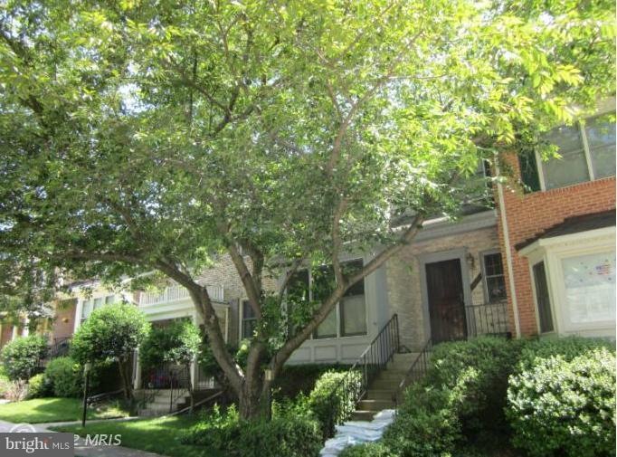 9019 Daum Ct, Springfield, VA 22153 - photo 1