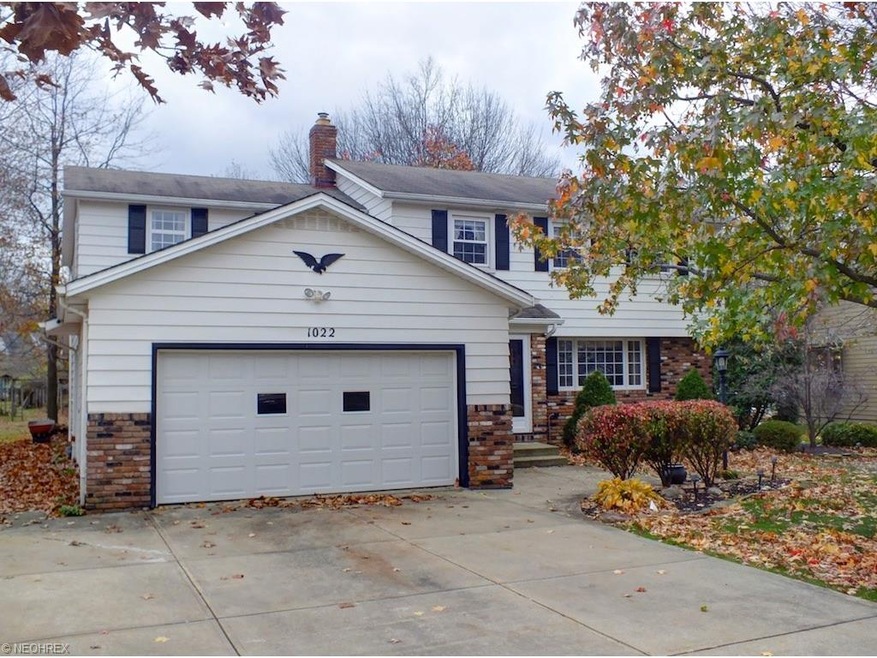 Lovely Colonial with great curb appeal on a popula