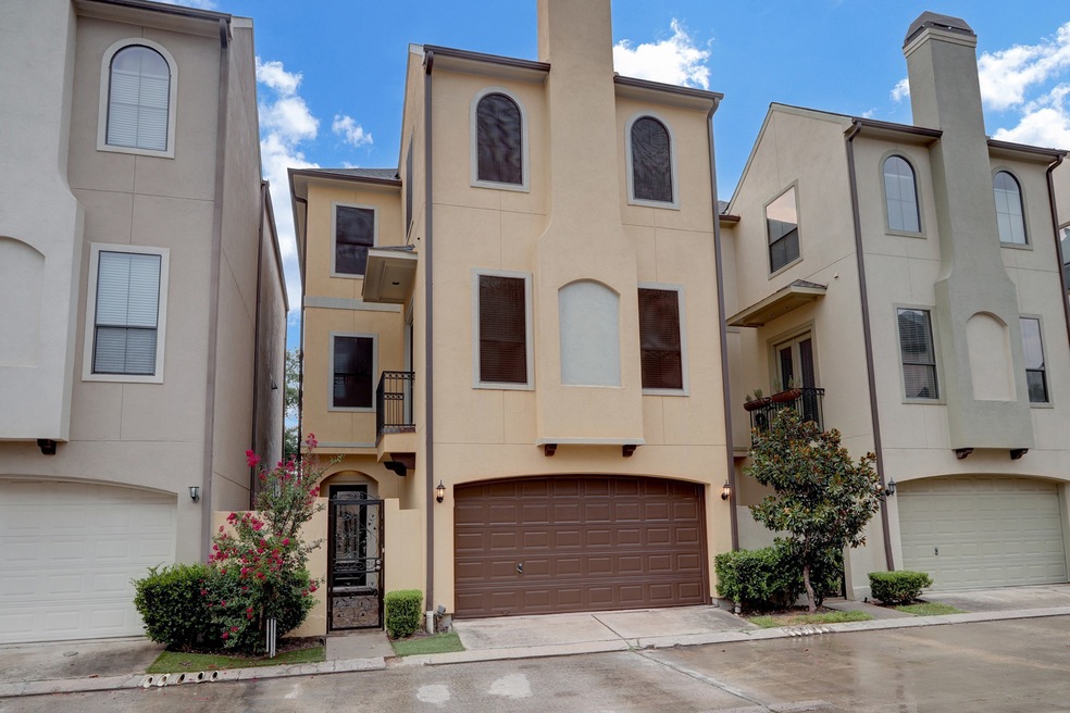 Follow Your Dream, Home. Small gated community, Th