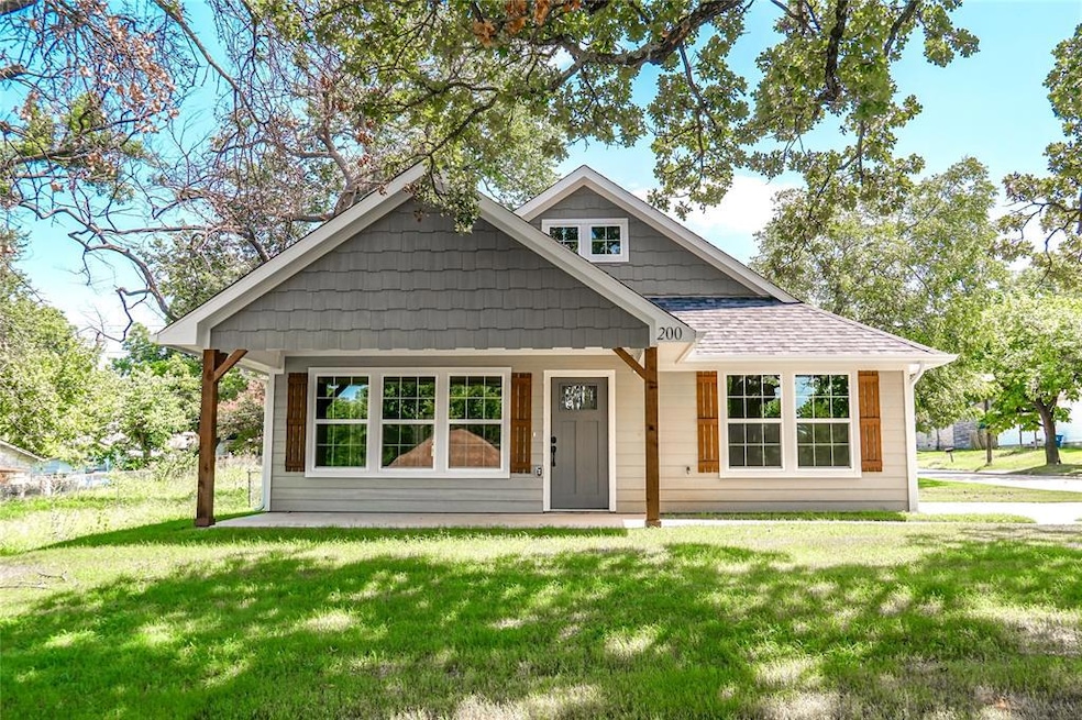 200 E Munson St, Denison, TX 75021 - photo 1