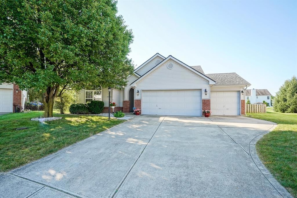 12675 Adirondack Ct, Fishers, IN 46037 - photo 1