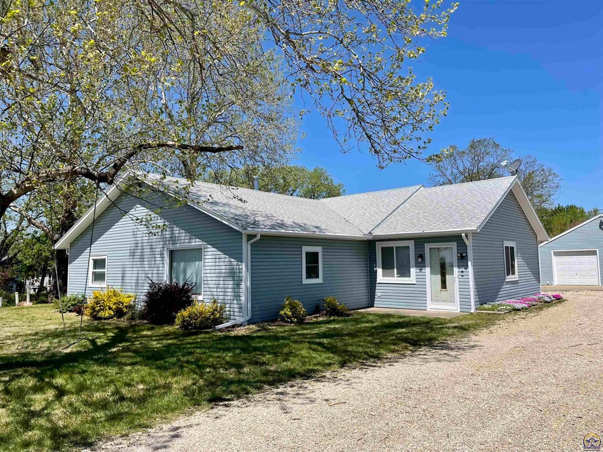 1420 NW Silverstone Rd, Topeka, KS 66618 - photo 1