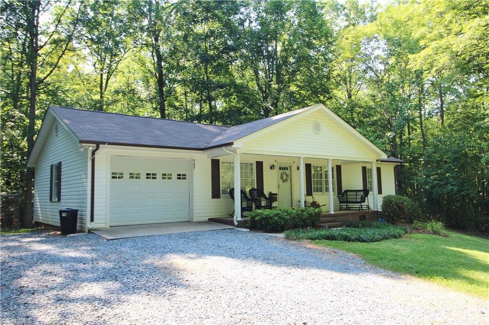 747 Mountain View Church Rd, Asheboro, NC 27205 - photo 1