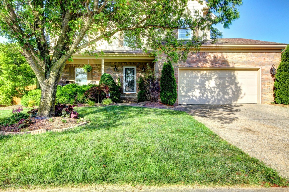 8920 Fox Chase Place, Louisville, KY 40228 - photo 1